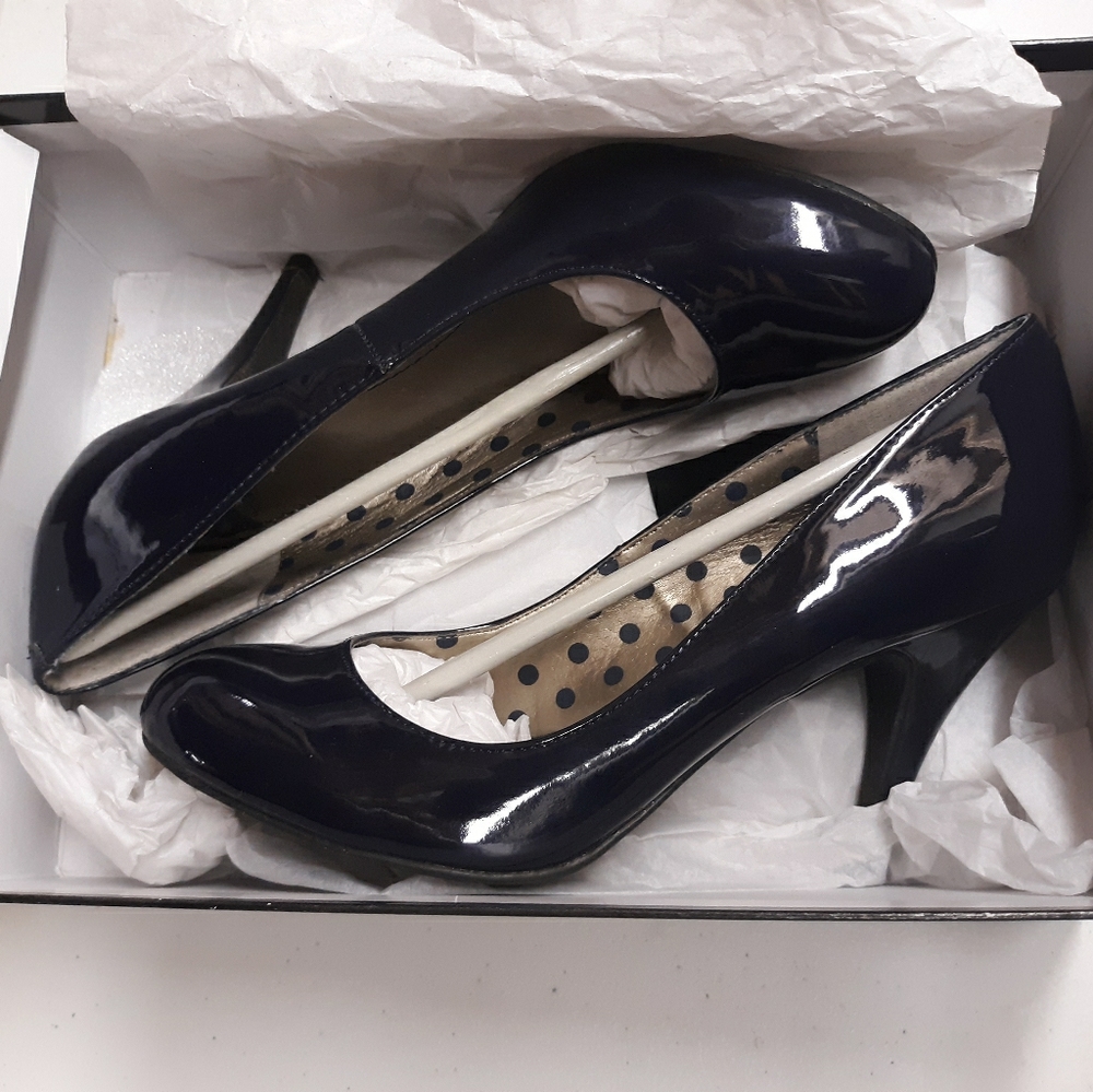 Navy Blue Patent Leather Heels size 8
